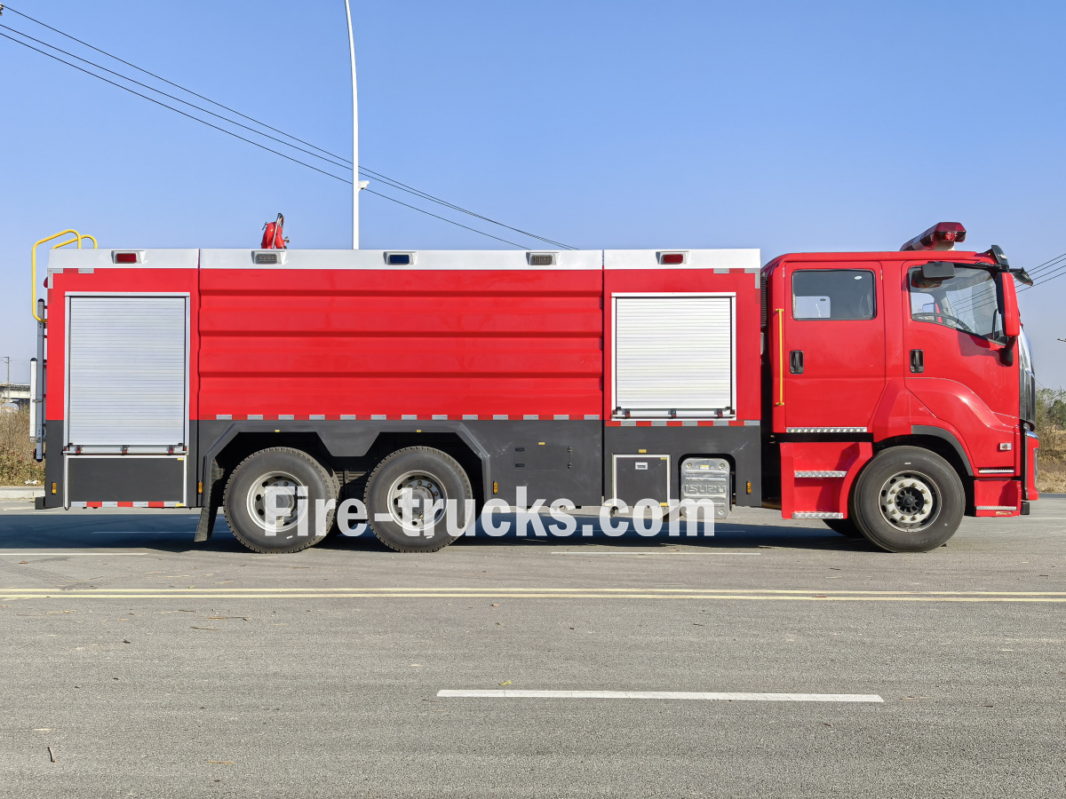 Chile Isuzu double cabin fire truck