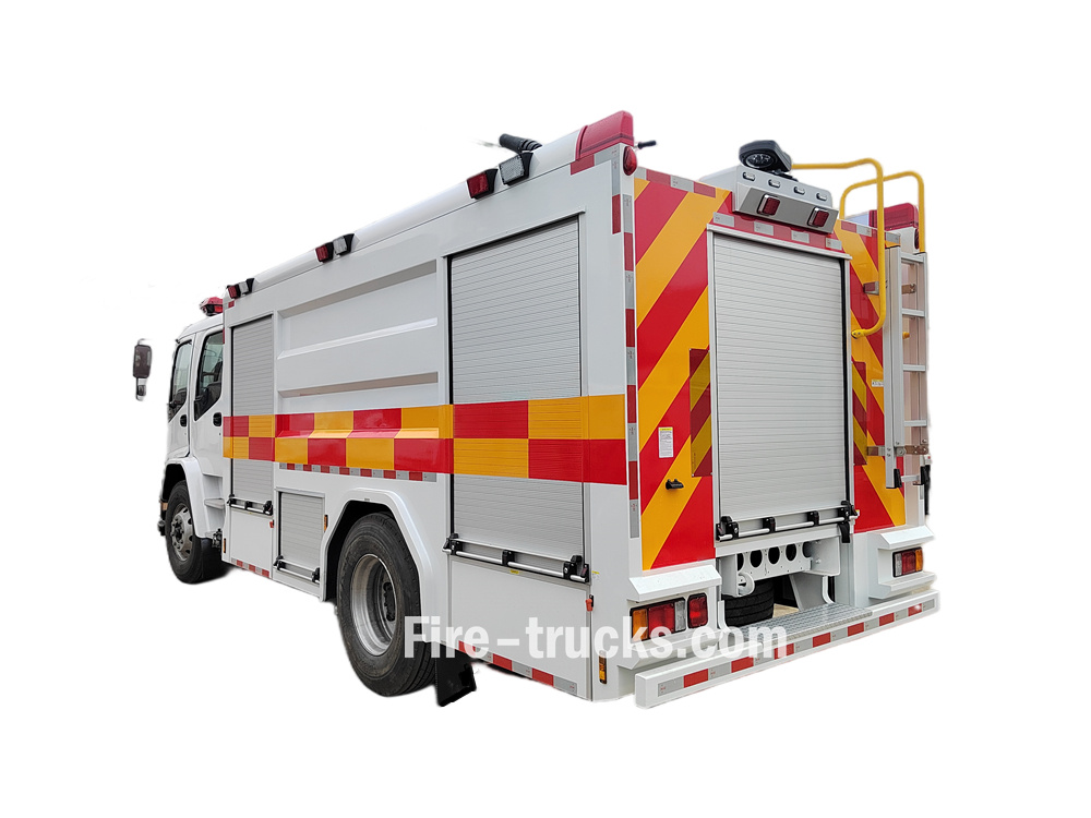 Isuzu FVR GIGA 6CBM foam water fire rescue truck