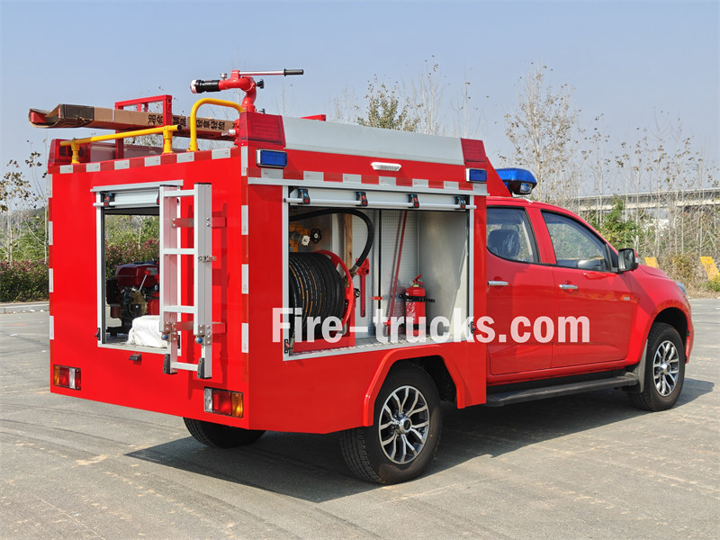 Isuzu 4x4 pickup 600L foam fire truck for sale Isuzu 4x4 pickup 600L foam fire truck for sale