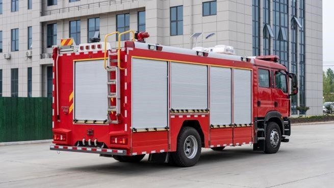 drawing of HOWO brand civil defence firefighting vehicle